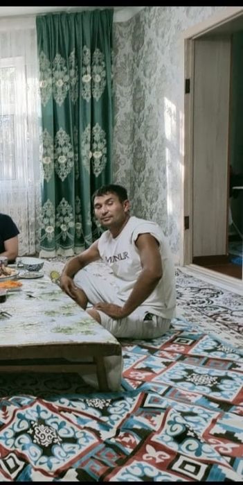 Жер үй сатылады.