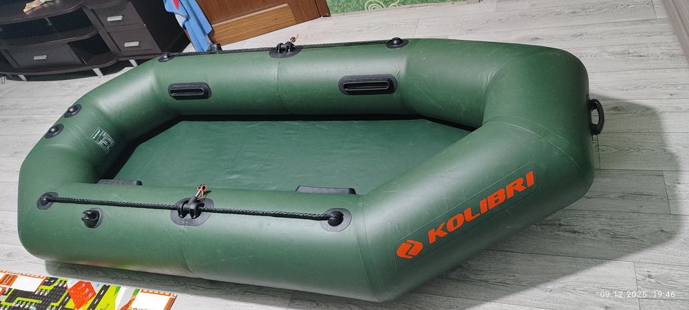 Продам лодку колибри