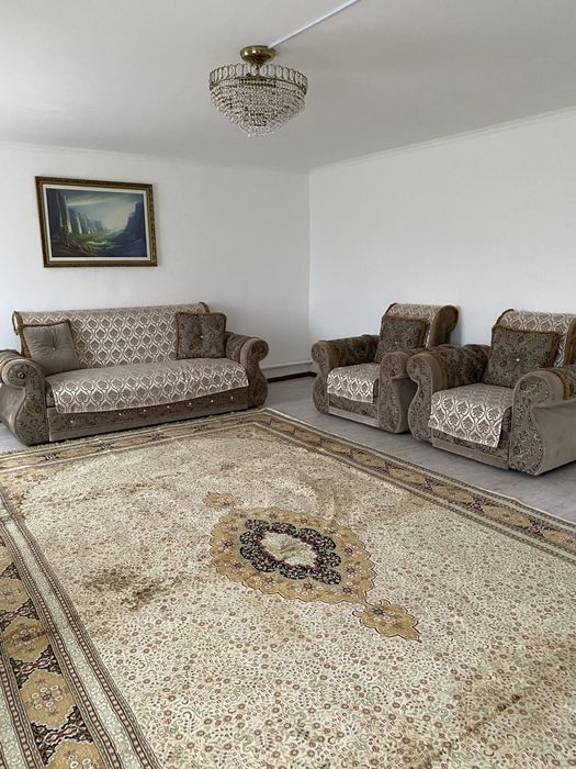 Обменяю на 1-ю квартиру или продам дом