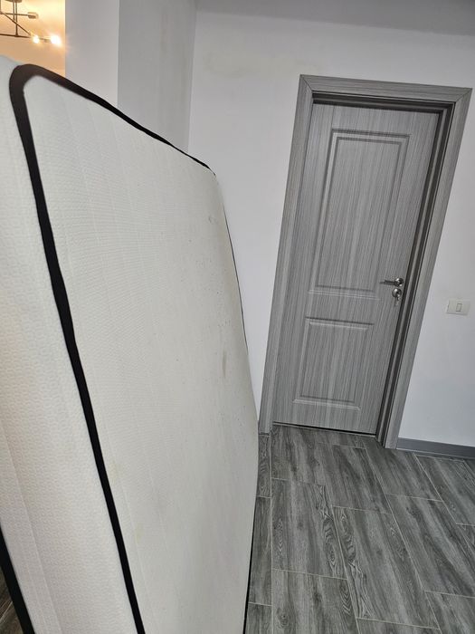 Donez pat cu tot  cu saltea,  nu asigur transport