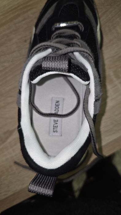 Спортни обувки на Steve Madden