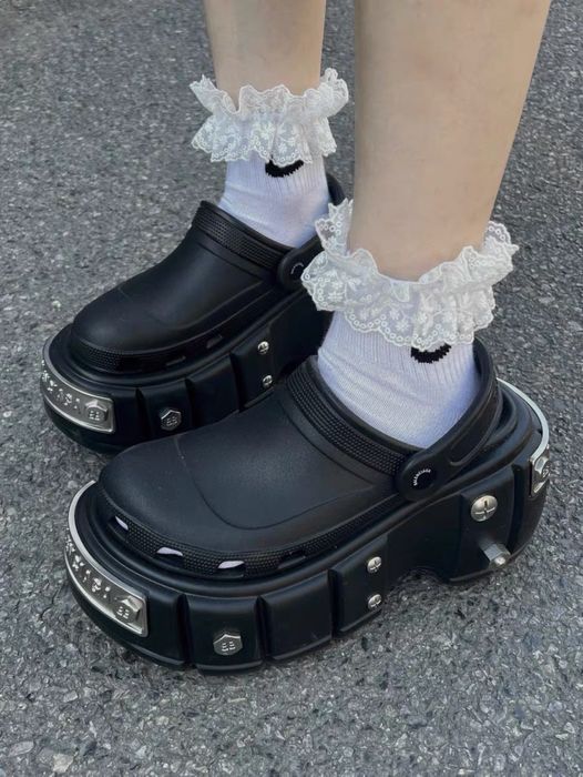 Crocs balenciaga