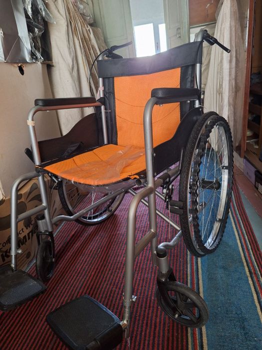 Сотилади инвалидная коляска ва горшок