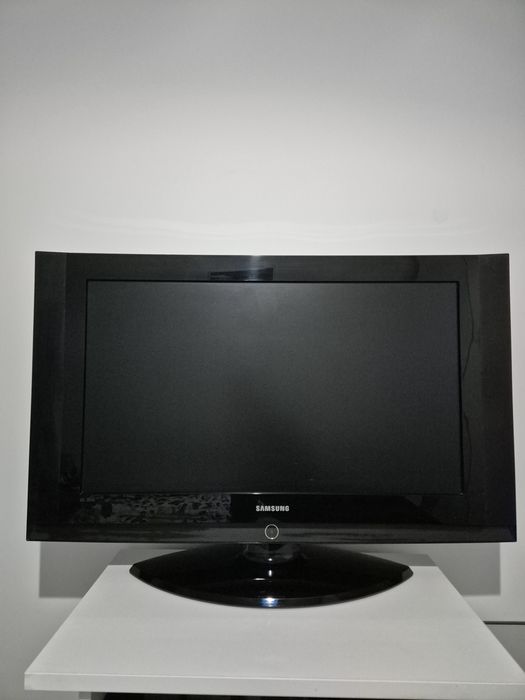 Televizor Samsung 32 inch LCD – funcționeaza perfect