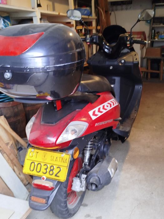 Scuter 49 cc, înmatriculat