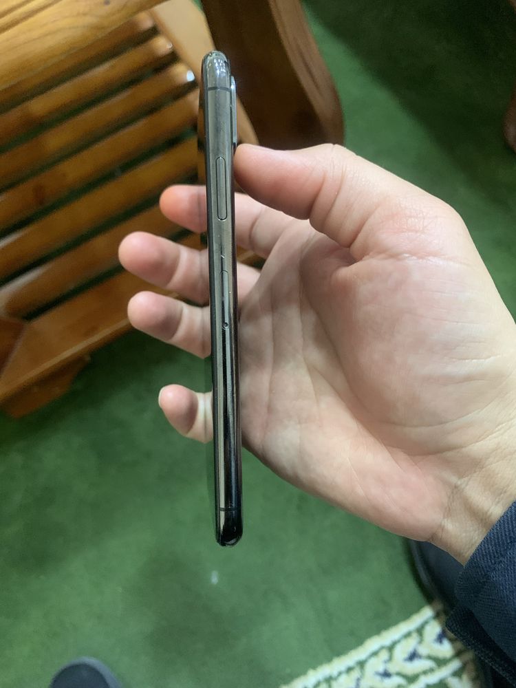 Iphone X 64gb сотилади