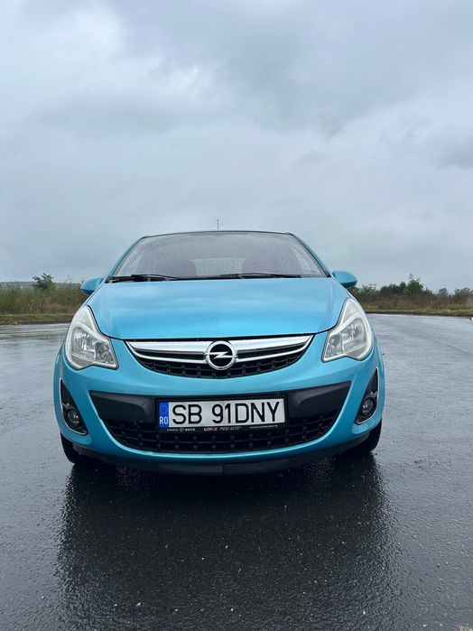Vând Opel Corsa D 2011