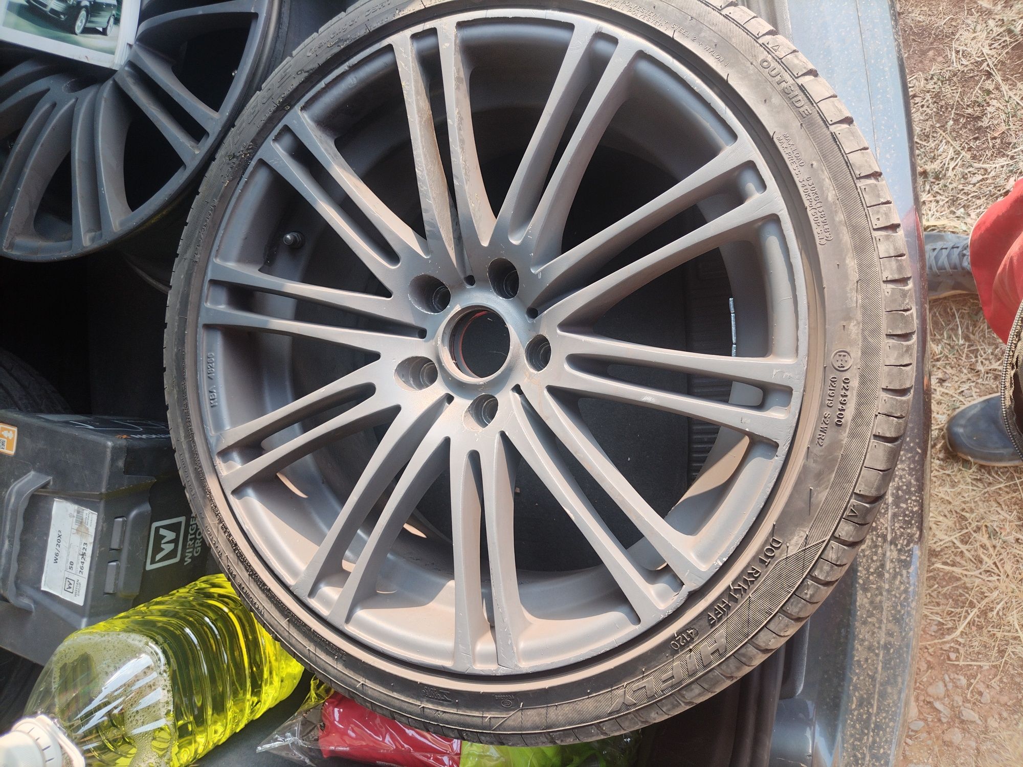 Джанти с гуми  225/40R18
