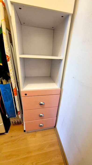 Детско момичешко гардеробче