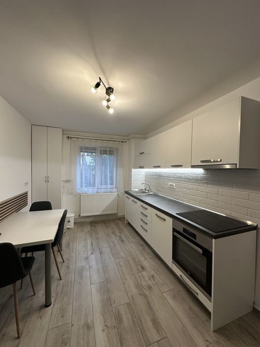 Proprietar vand apartament de 2 camere modernizat, Calea Sagului
