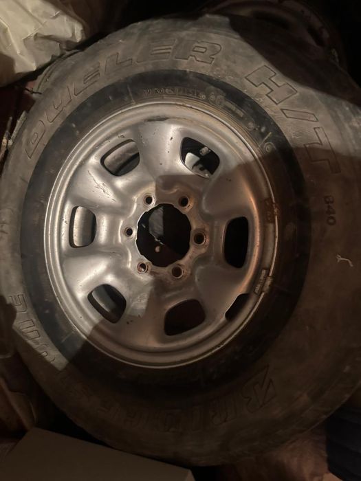 Автошины от хаилюкс р15