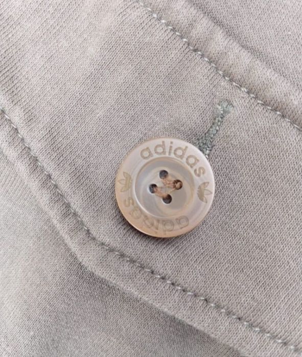 Vând geacă de bărbați Adidas!