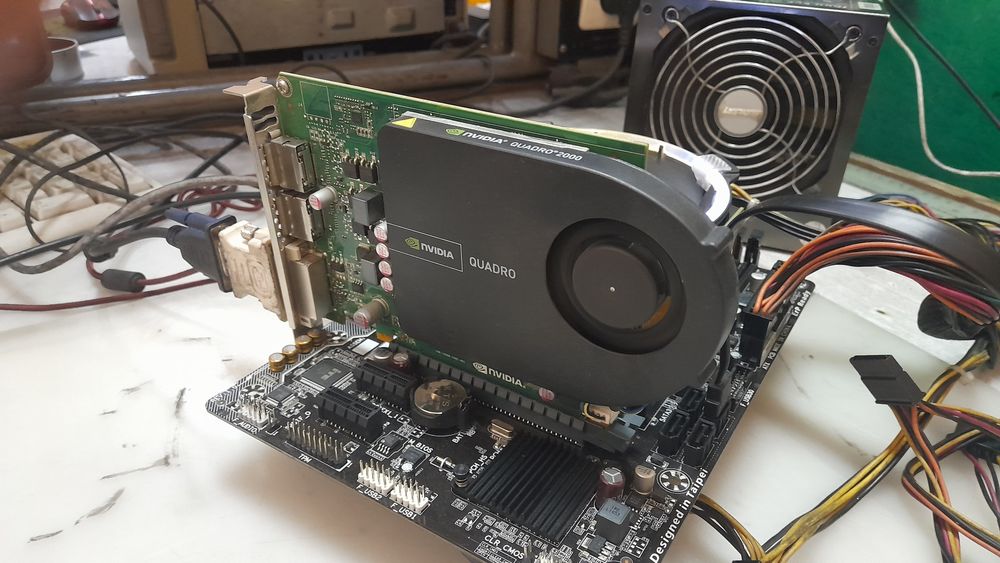 Видеокарты quadro 2000.1gb/fx1800/k2000.2gb/gtx650ti/gt640/gts450