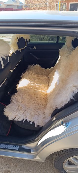 Овечьей шерсти чехол