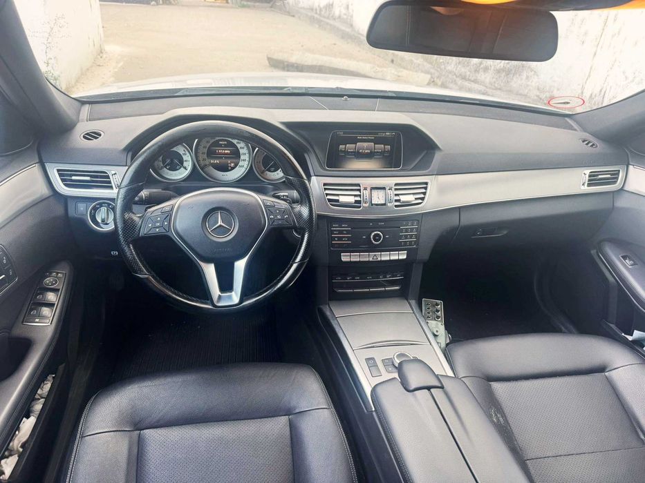 MERCEDES E220 2016 2.2CDi 170 CP E6 CutieAut Clima Piele Navi XenonLED