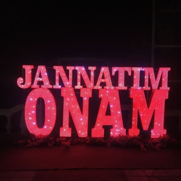 Jannatim Onam Davlatim Otam dekoratsiya