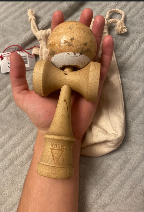 okendama / krom kendama