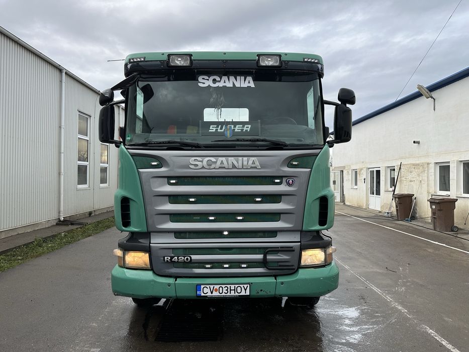 Scania R420 6x4 cu remorca tadem