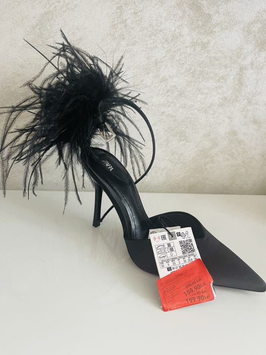 Pantofi stiletto cu penne