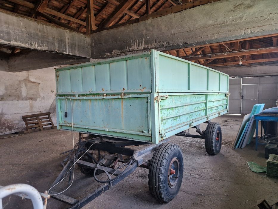 Ремарке за трактор