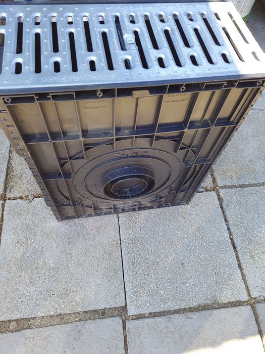 Gura scurgere, rigola PE 20x20