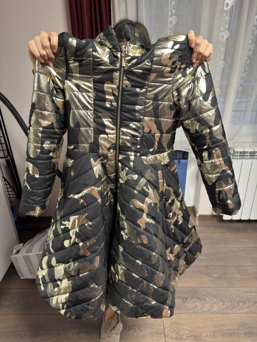 Яке junona 11-12 години 152 см.