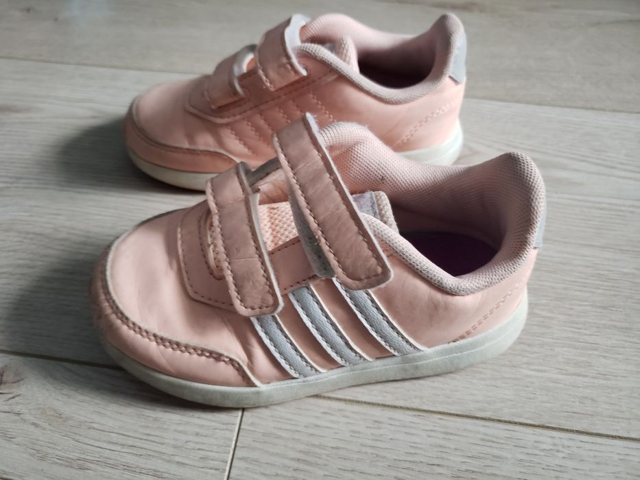 Adidasi Nike ( copii )