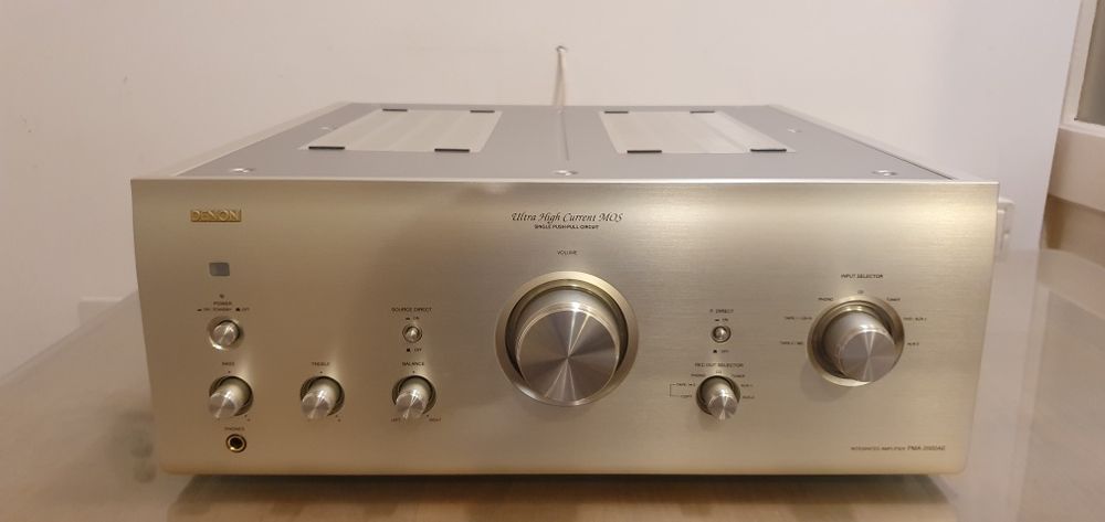 Amplificator Denon PMA 2000 AE