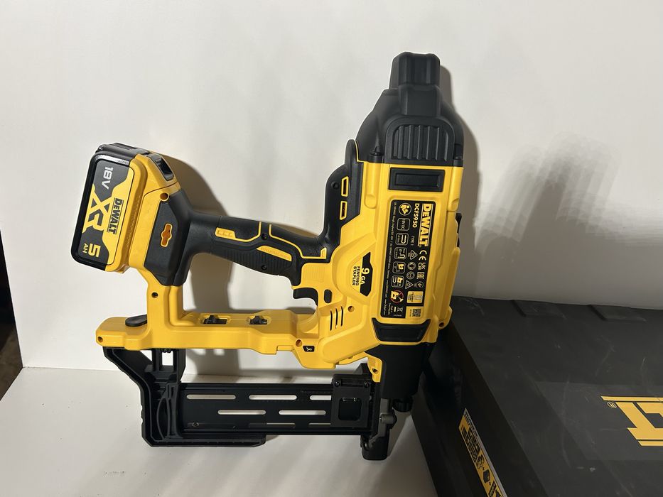 Dewalt DCFS 950 pistol de cuie tip U