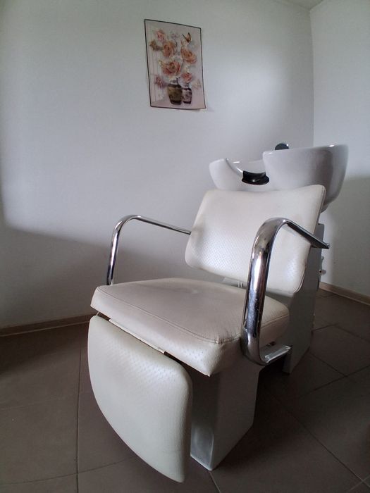 Vând Scafa salon