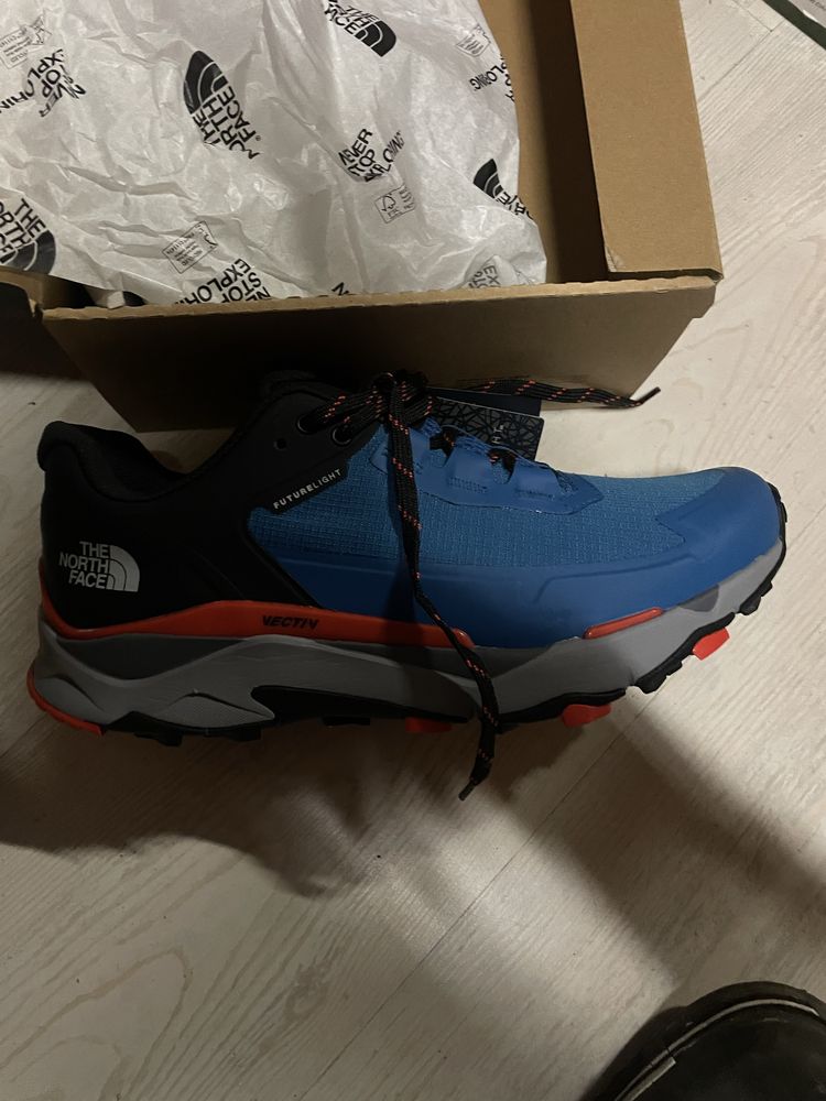 Туристически обувки  The North Face