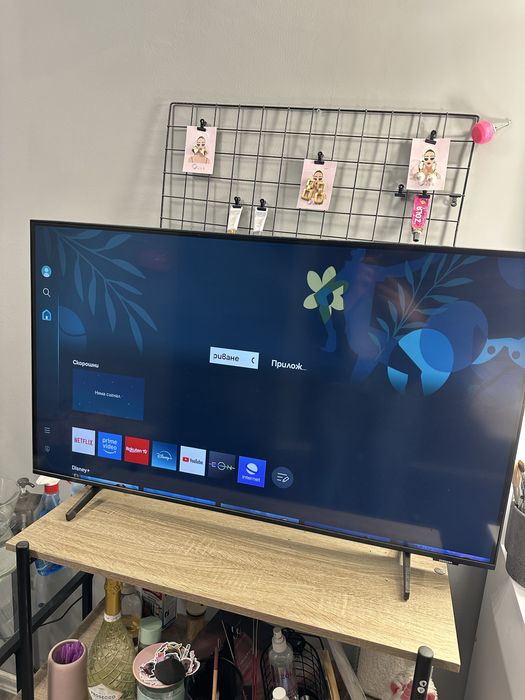 43" Crystal UHD 4K Smart TV BU8072 (2022)