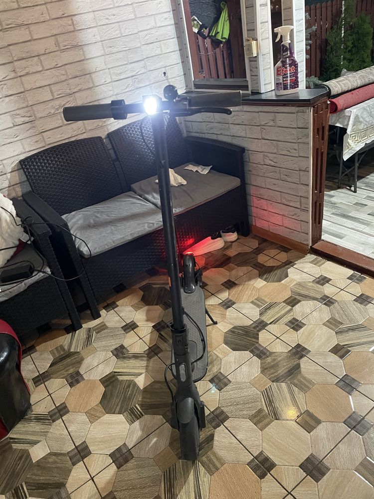 Vand trotineta electrica xiaomi 1s prinde 25