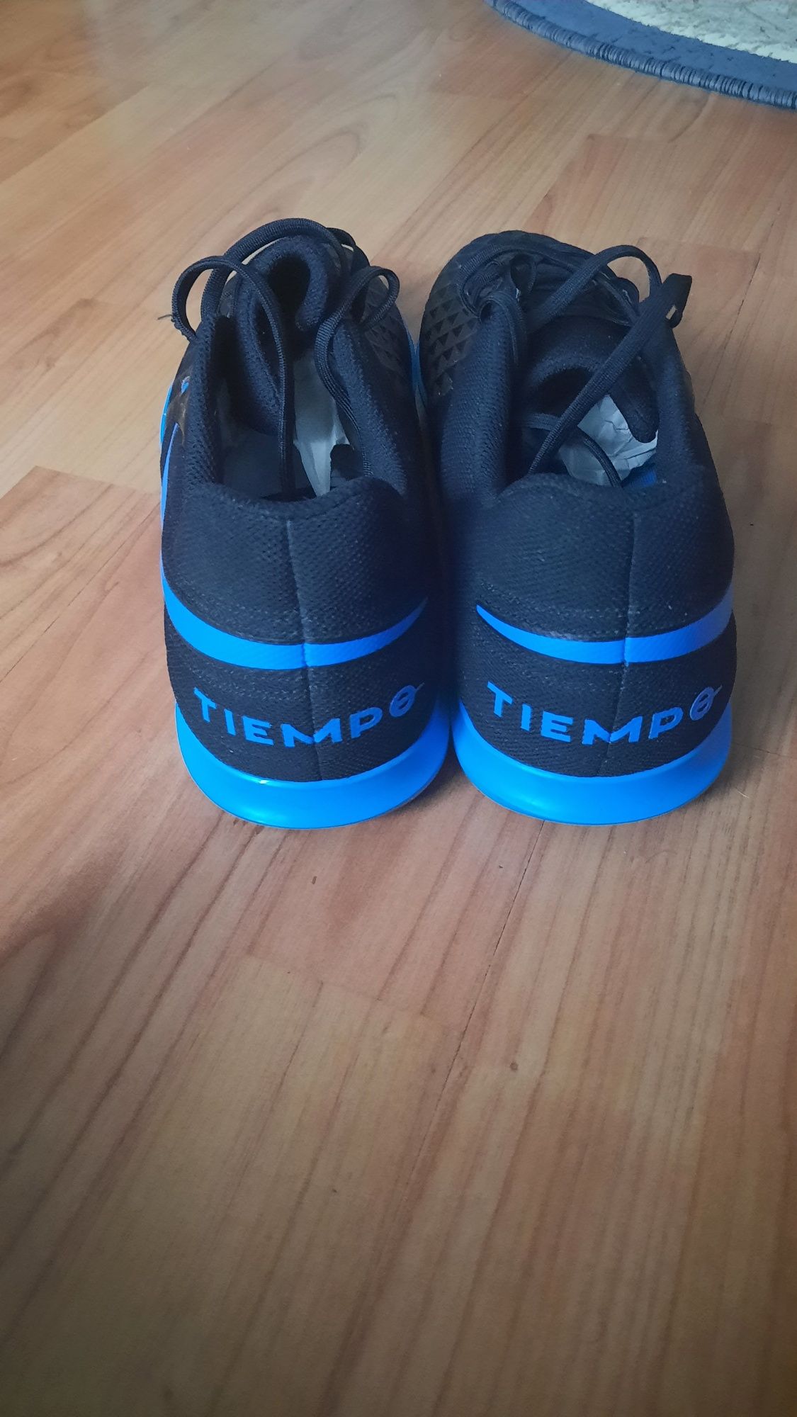 Adidasi Nike Tiempo Legend 8, noi