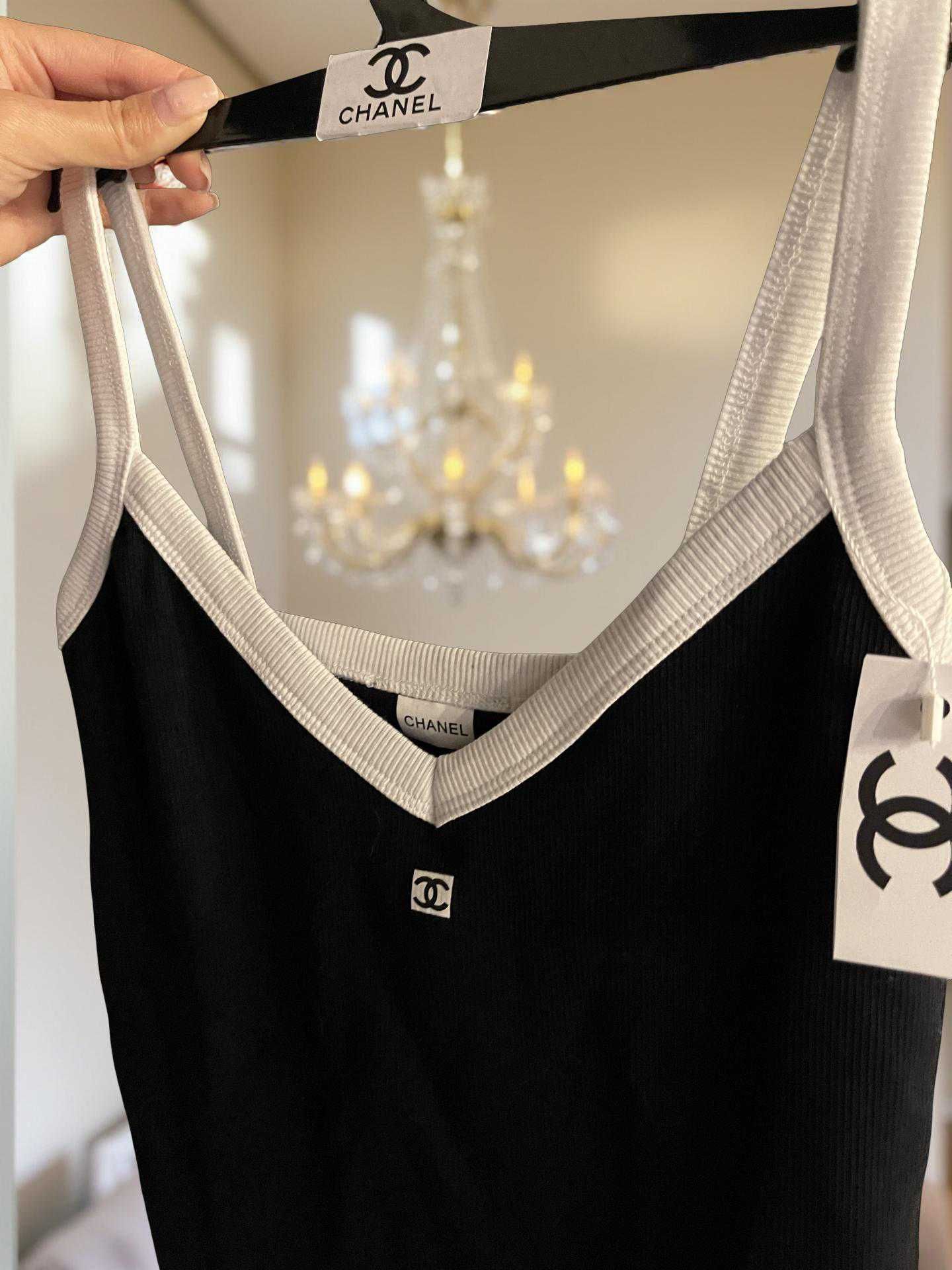 Chanel топ черен бял деколте рипсен бял потник блуза горница тениска