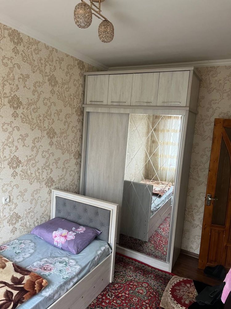 Srochna Sotiladi Yunusobod 12 kvartl 3 xona