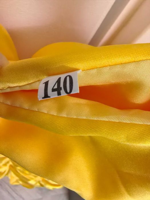 Рокля на Бел от "Красавицата и звяра"