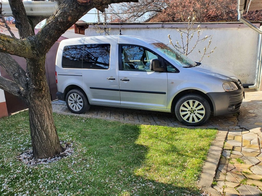 VW CADDY  2010,  5 LOCURI 1896 cm3, TDI, gri