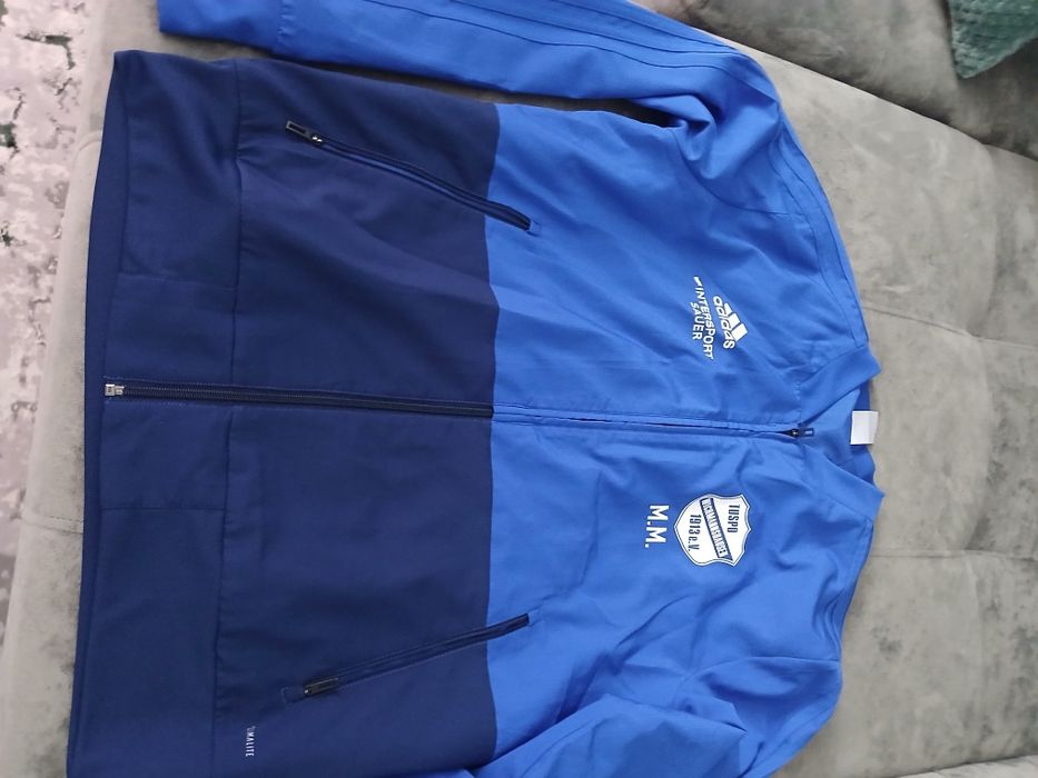 Bluza  adidas  blue barbat  nou  marime M