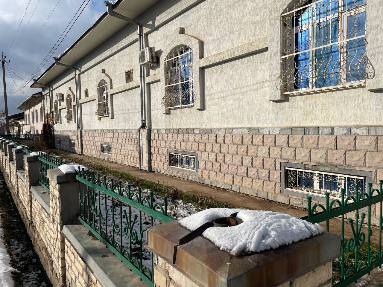 Продаю большой дом , 13 соток . Мирзо-Улугбекский район Дурмень. 3241