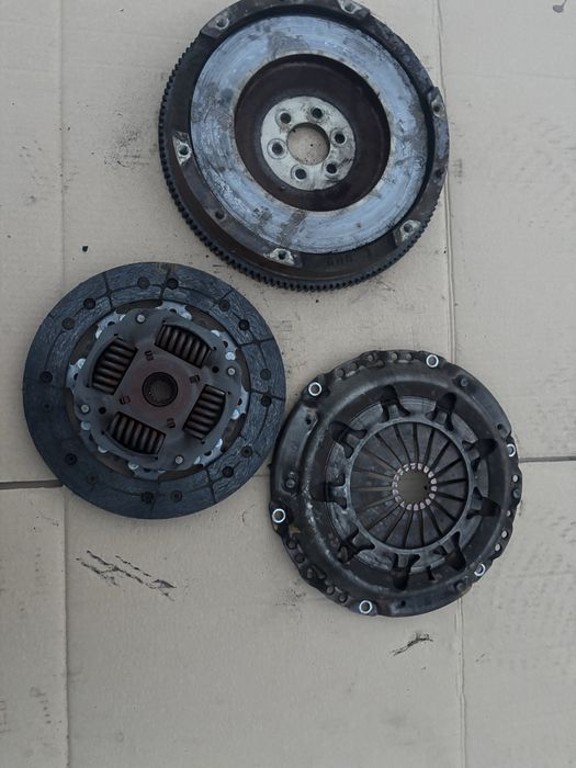 kit ambreiaj peugeot 1.6HDi motor 9HX dezmembrari peugeot