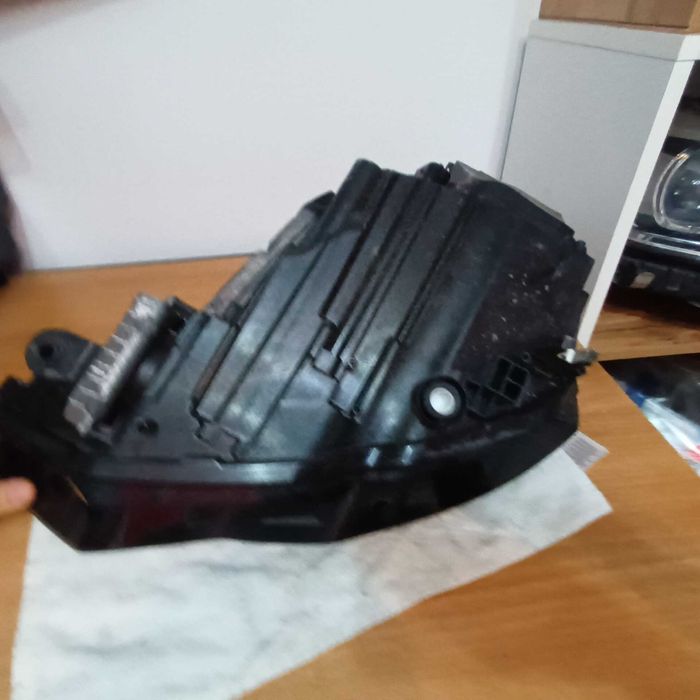 far dteapta audi a6 c8 4k0941034 full led original