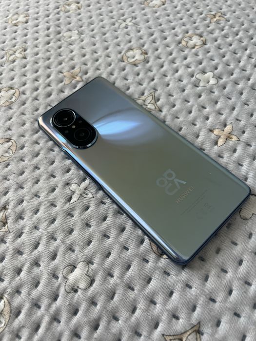 Продам Хуавей нова 9