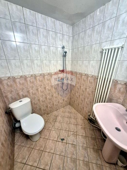 Продава се Четиристаен апартамент в Варна, Лятно кино Тракия - 100 кв.м за 2330 €/кв.м - Снимка #11