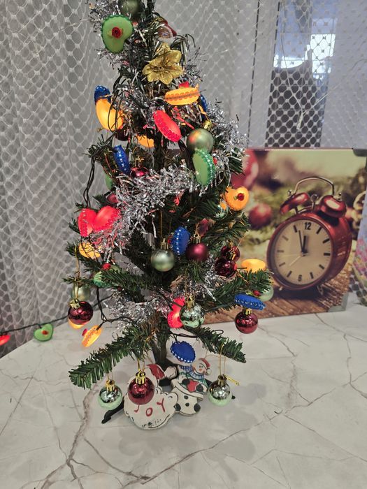 Елка 65см с оформляем новая