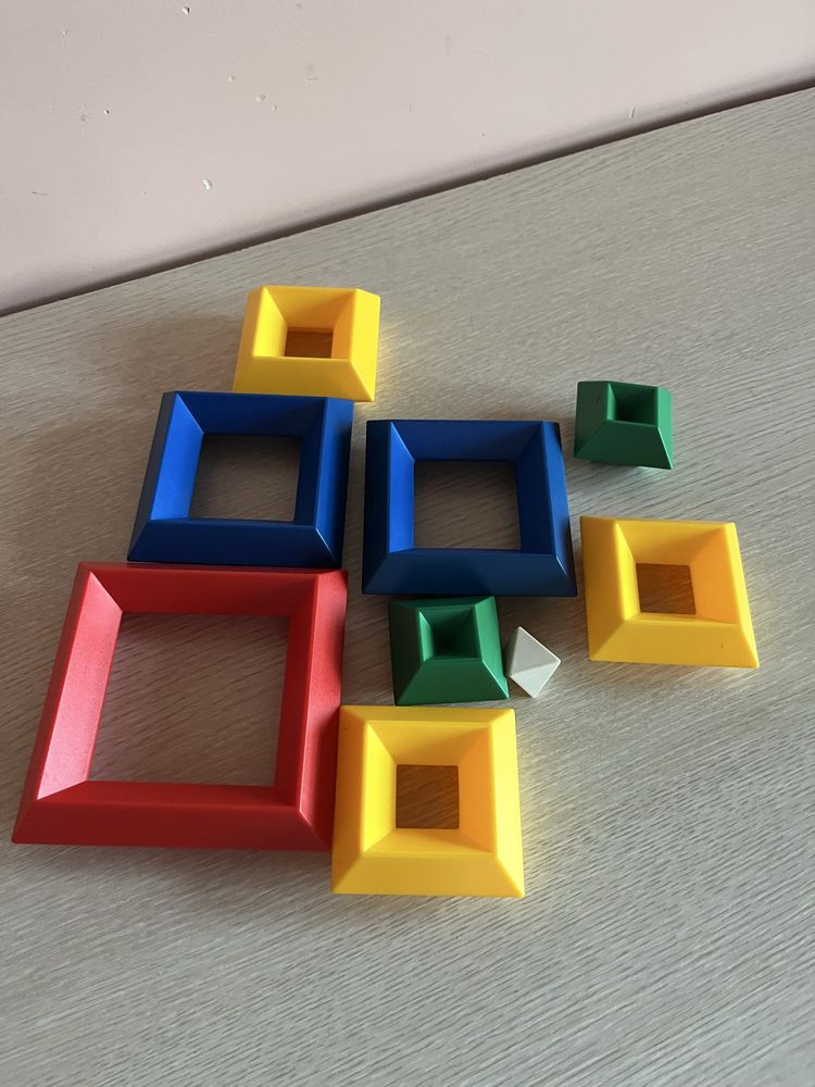 Пирамида за подреждане на играчки за изграждане на играчки 3D пъзел