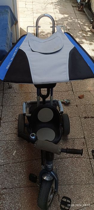 Детска триколка Lexus Trike. Комплект със сенник и кормило.