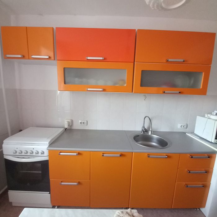 Продам кухонный гарнитур. б/у. В отличном состоянии.