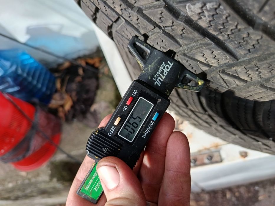 Anvelope MS iarna 195 65 15 hankook 2022 5.5-6mm