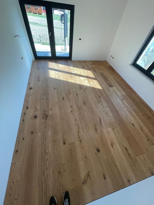 Parchet stratificat , melaminat la comanda de import din Belgia